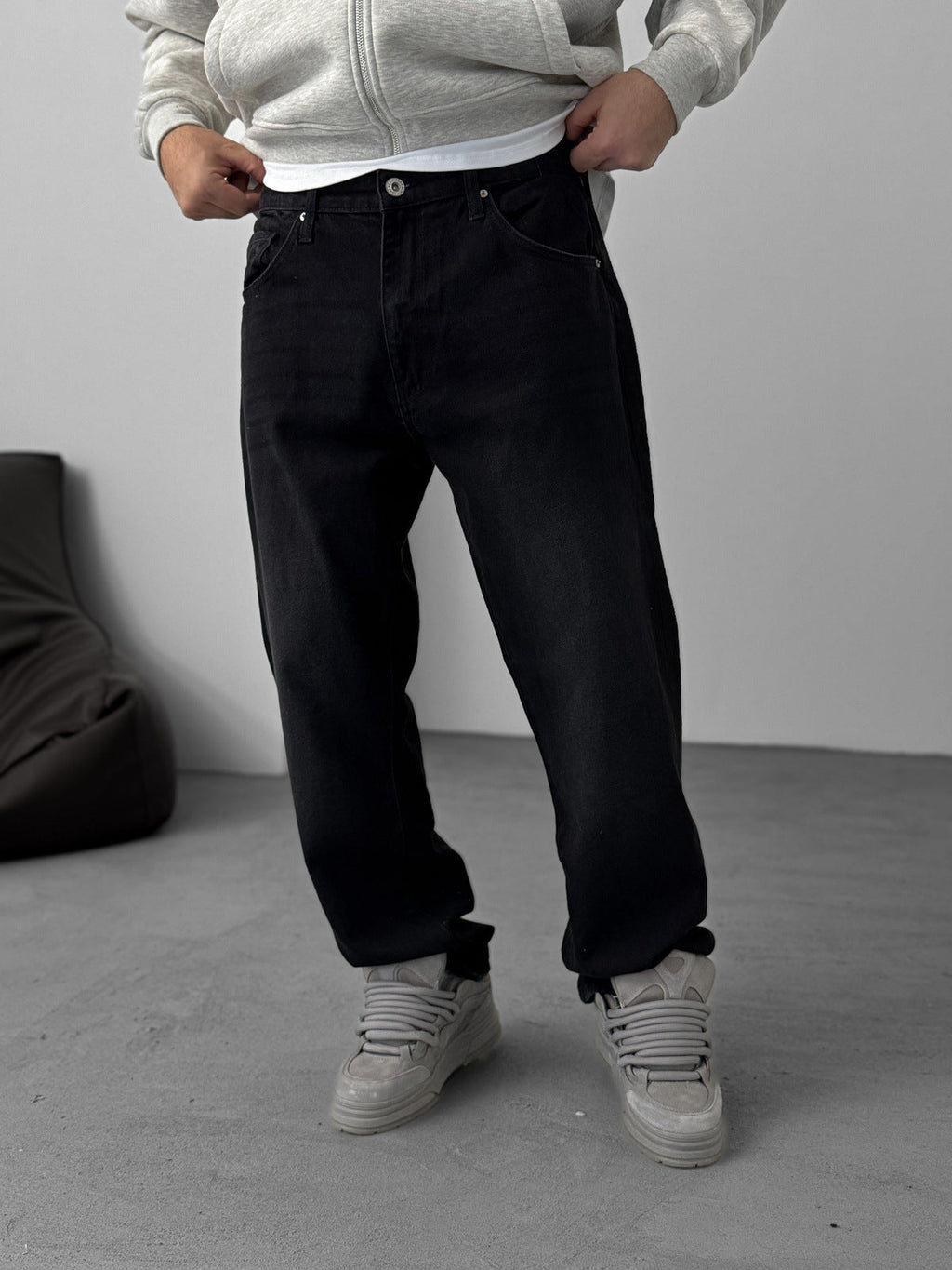 Men's Loose Wide Leg Straight Jeans for Casual Streetwear