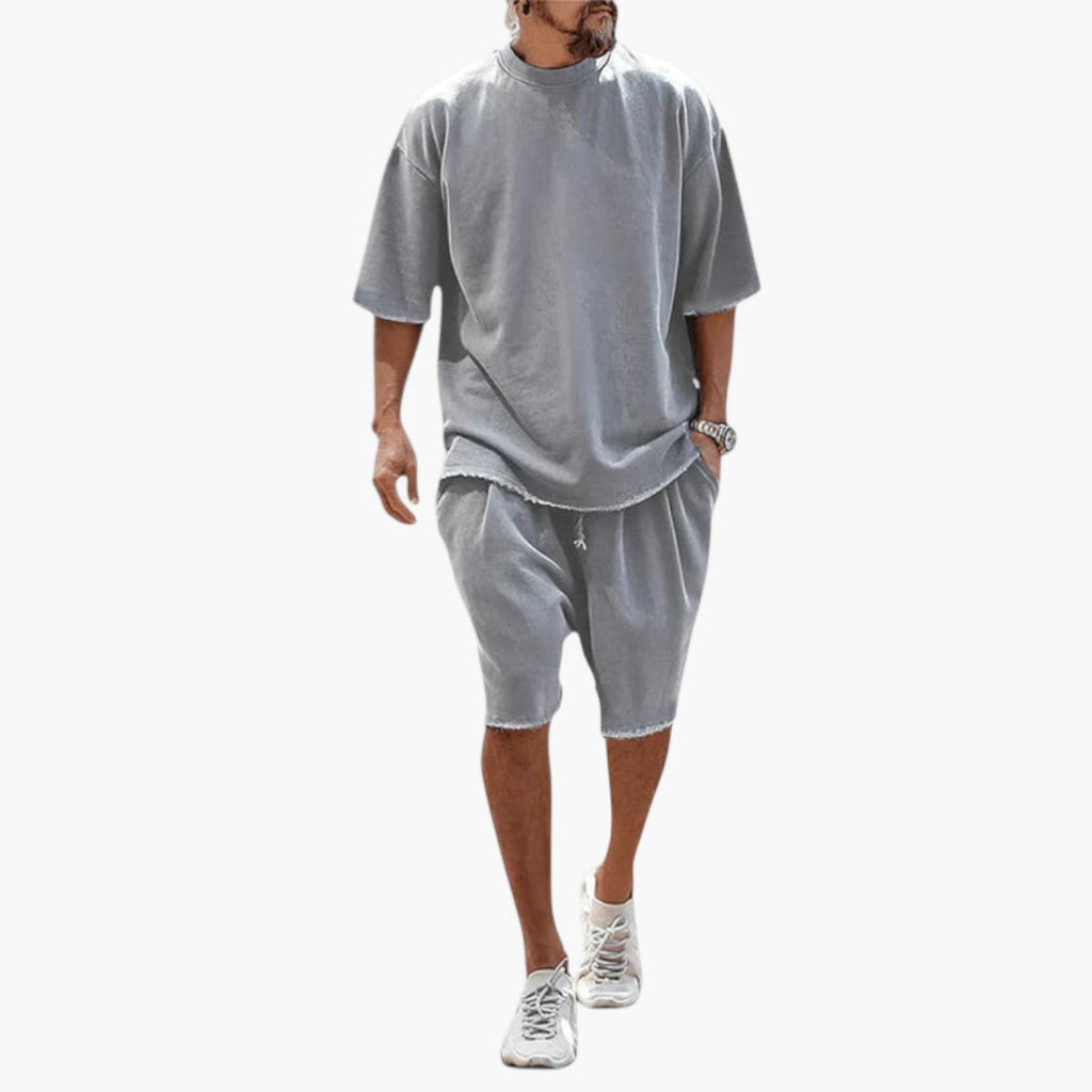 Men's Summer Set with Oversized Shirt and Knee-Length Shorts