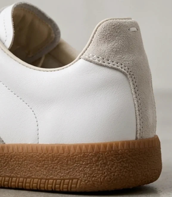 Men's Retro Sneakers - Vintage-Inspired Men's Trainers
