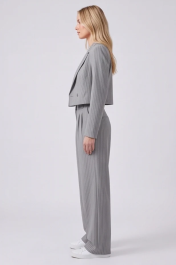 Women's Casual Striped Suit Set with Cropped Top and Pants