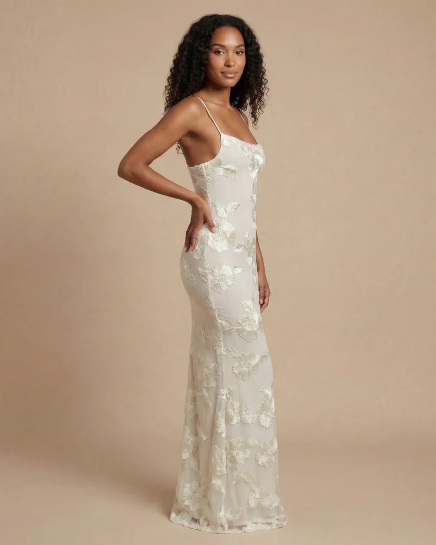 Women's Fitted Maxi Dress with Thin Straps for Formal Events