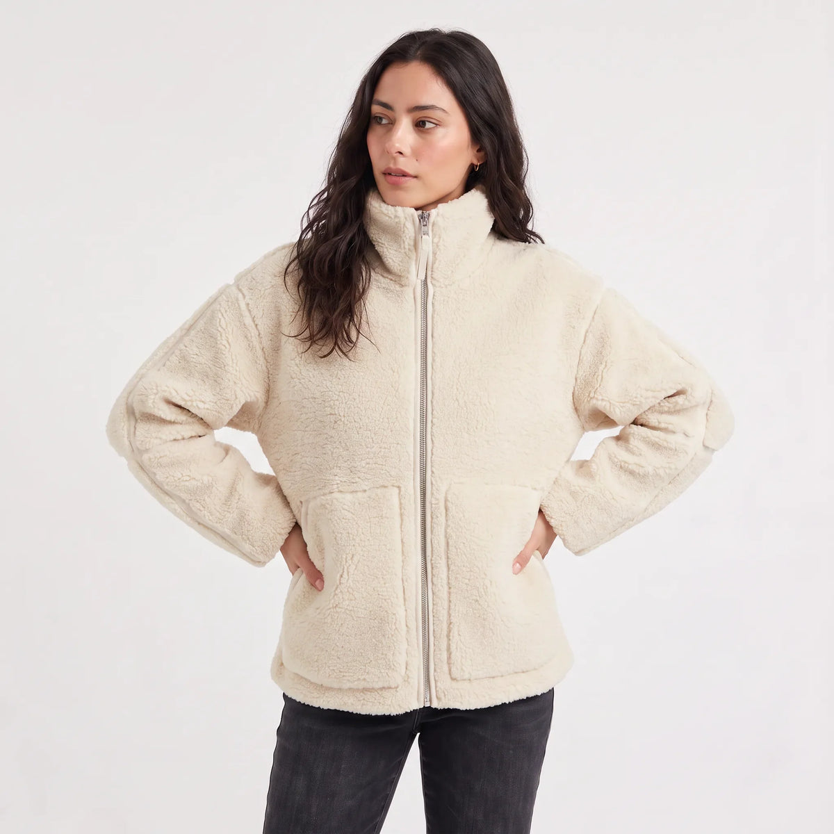 Women's Oversized Teddy Fleece Jacket with Zip Closure