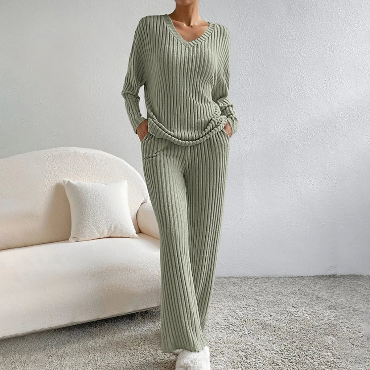 Completo da casa in maglia a coste da donna - Abbigliamento da casa confortevole