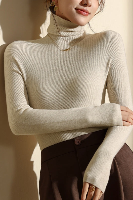 Women's Seamless High Neck Knit Top