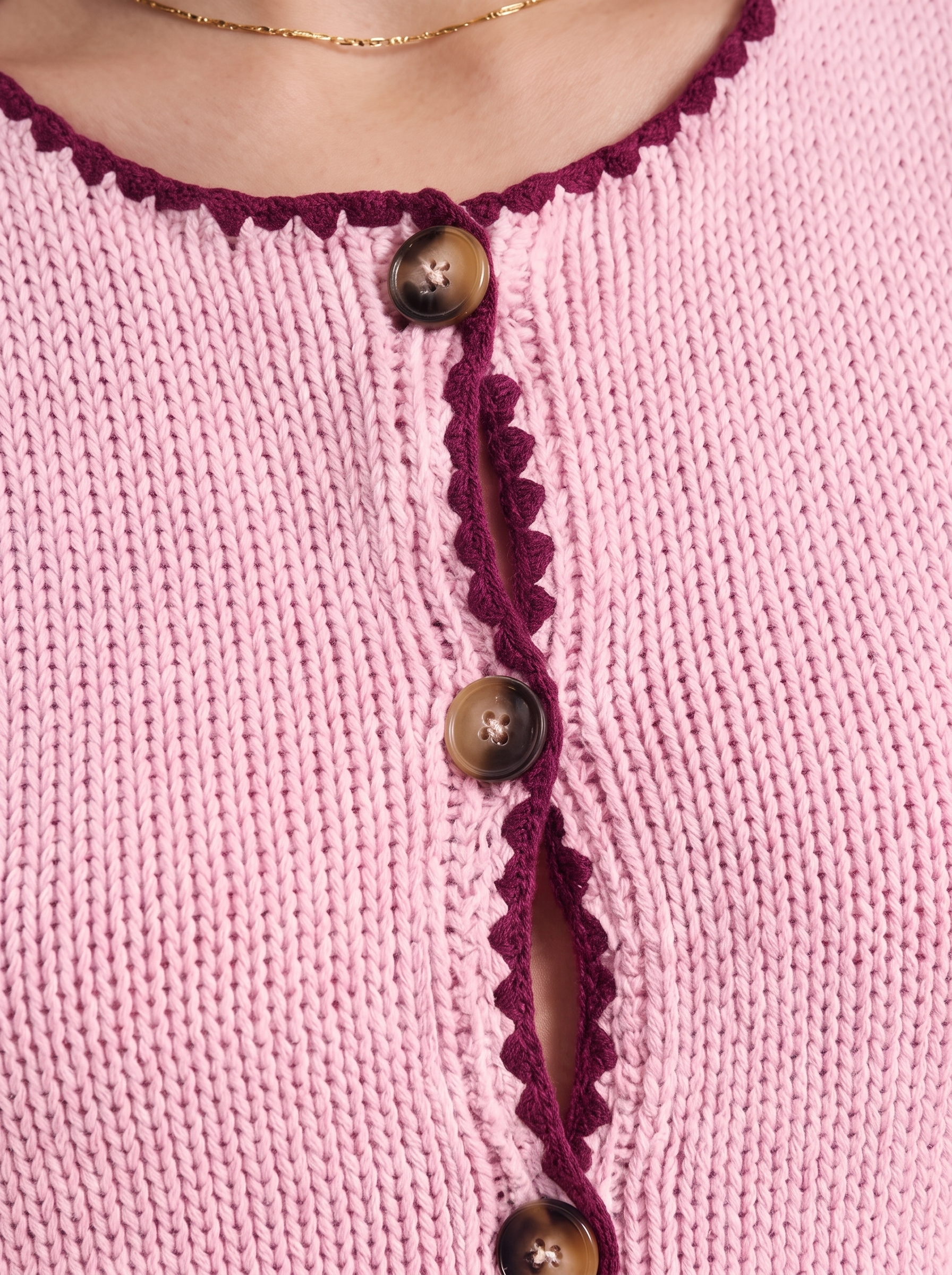 Women's Sleeveless Slim-Fit Cardigan Sweater