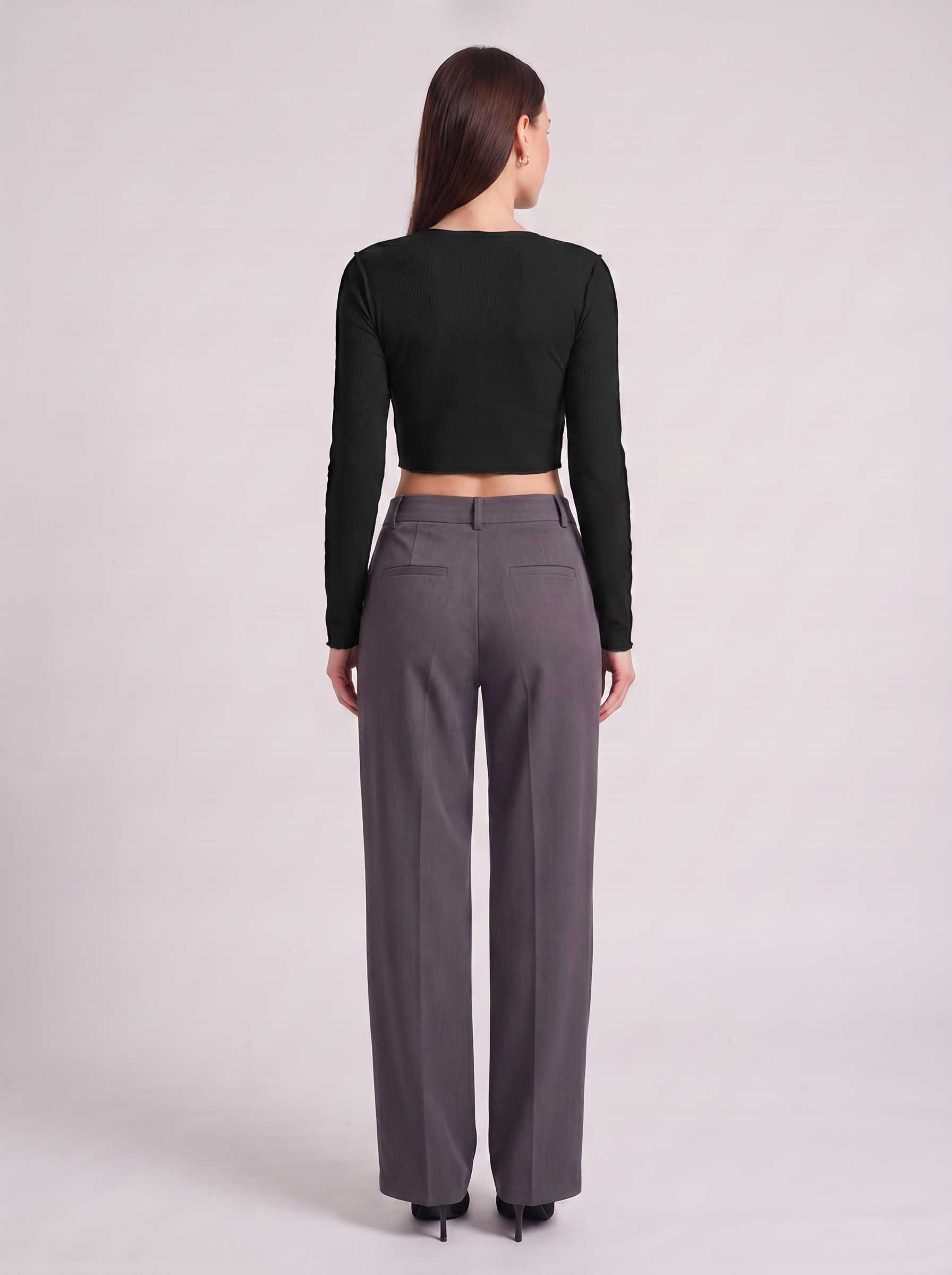 Women's Slim Long Sleeve Crop Top with Exposed Stitching