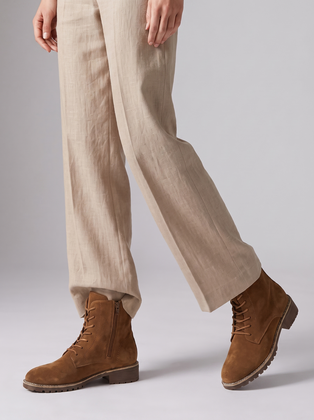 Women's Suede Round Toe Martin Boots